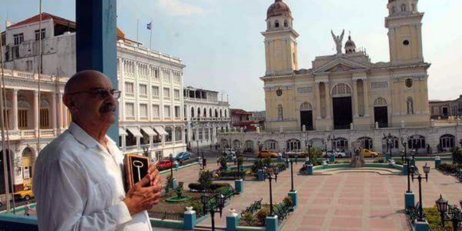 PESAR POR EL FALLECIMIENTO DEL PERIODISTA ANTONIO MOLTÓ