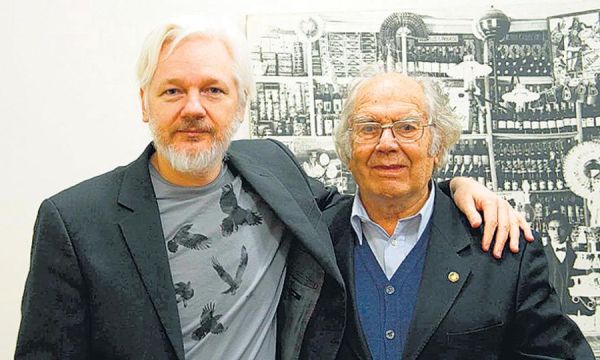 "Julián Assange, libre como el viento"